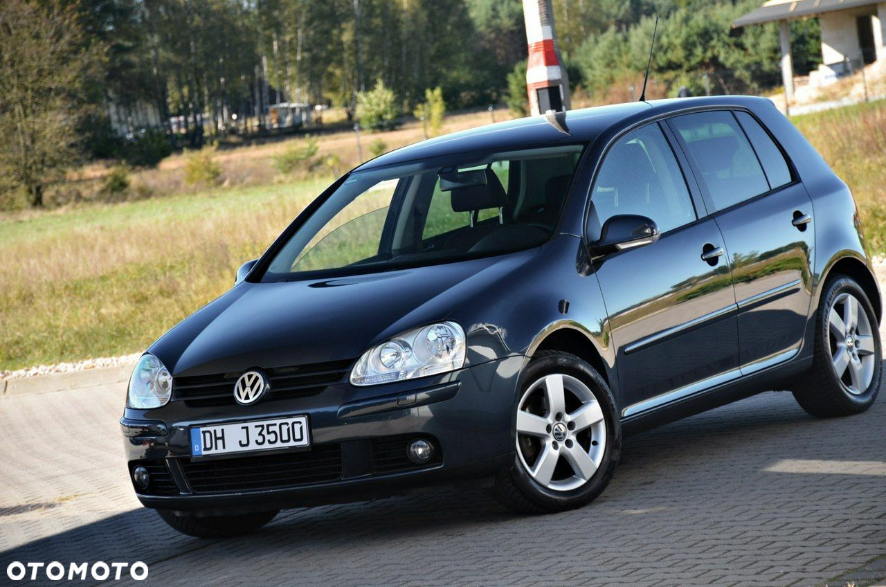 Volkswagen Golf - 8
