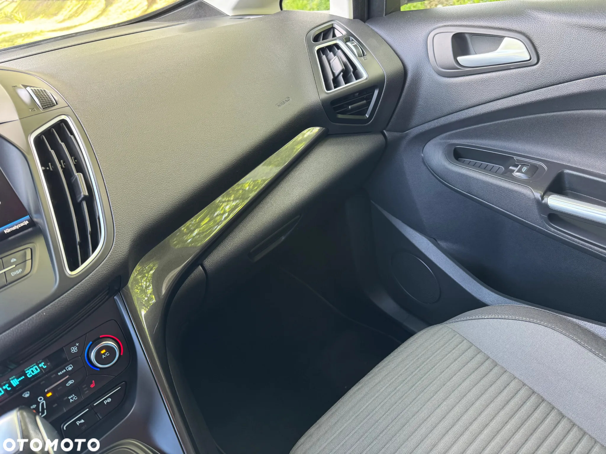 Ford C-MAX 1.5 EcoBoost Start-Stop-System COOL&CONNECT - 16