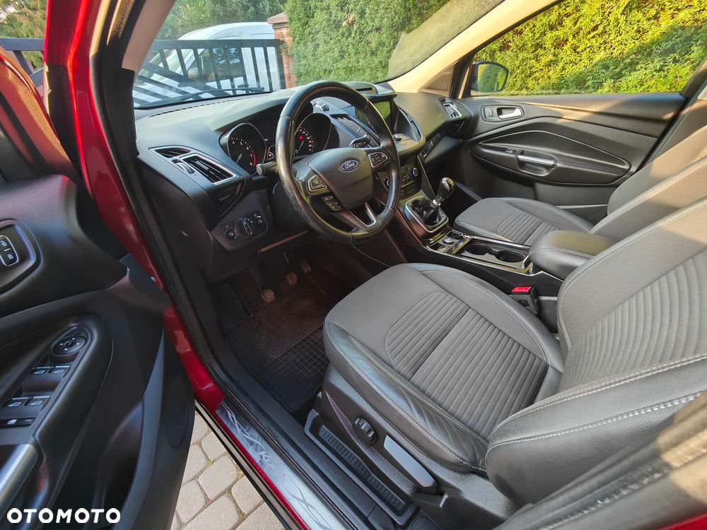 Ford Kuga 1.5 EcoBoost 2x4 Titanium - 7