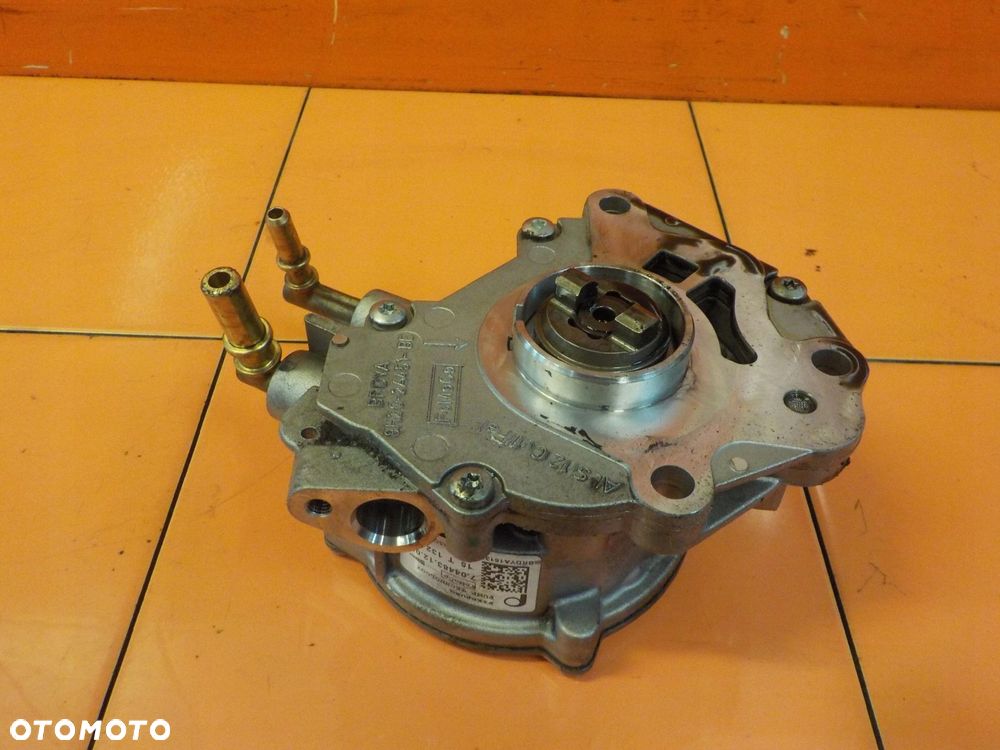 RANGE ROVER SPORT IV 3.0 TD V6 16r 306DT vacum pompa 7.04483.12.0 - 2