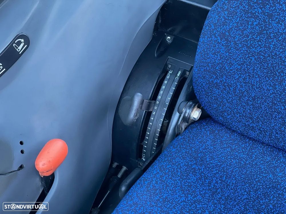 New Holland TN95FA 4RM Cabine AC - 20