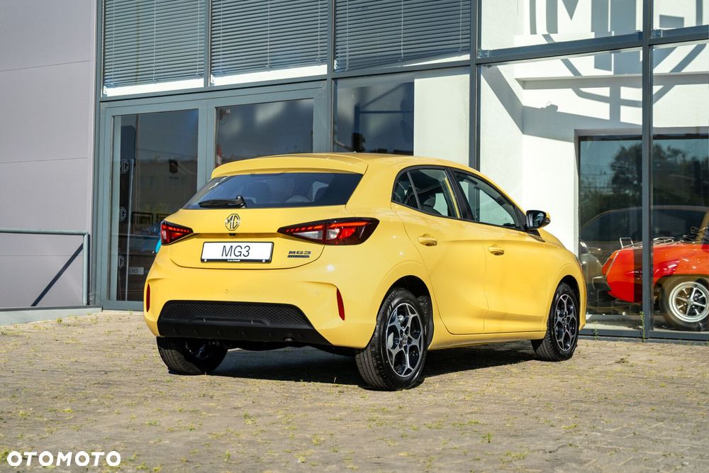MG MG3 - 4
