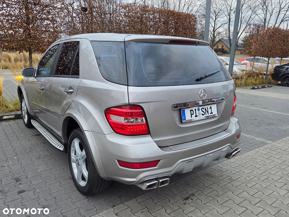 Mercedes-Benz ML - 7