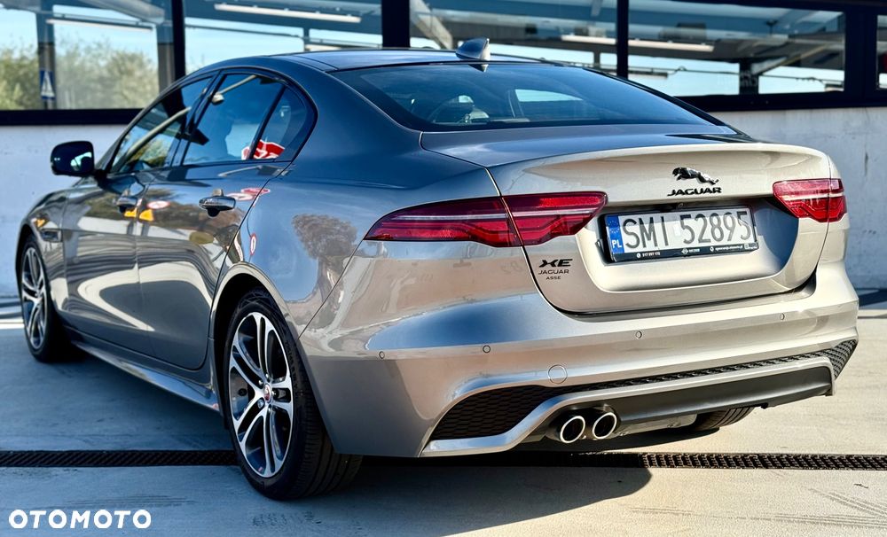 Jaguar XE D200 R-Dynamic HSE - 7