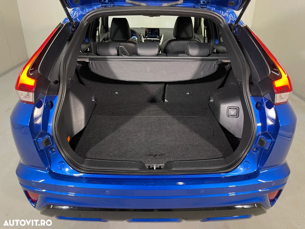 Mitsubishi Eclipse-Cross Plug-In Hybrid 4WD Plus - 11