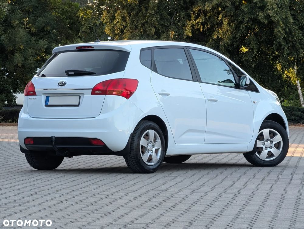Kia Venga - 18