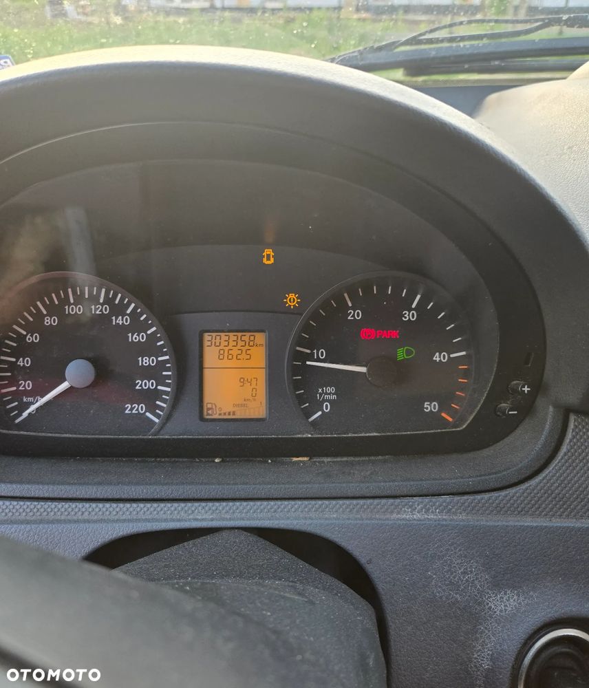 Mercedes-Benz Vito 639.701 - 12
