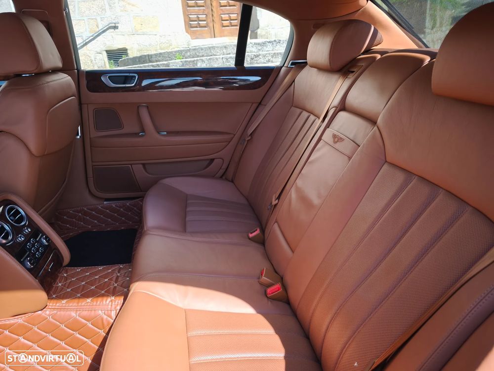 Bentley Continental Flying Spur - 10