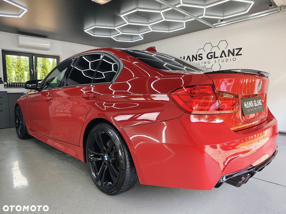 BMW Seria 3 328i Touring Sport Line - 12