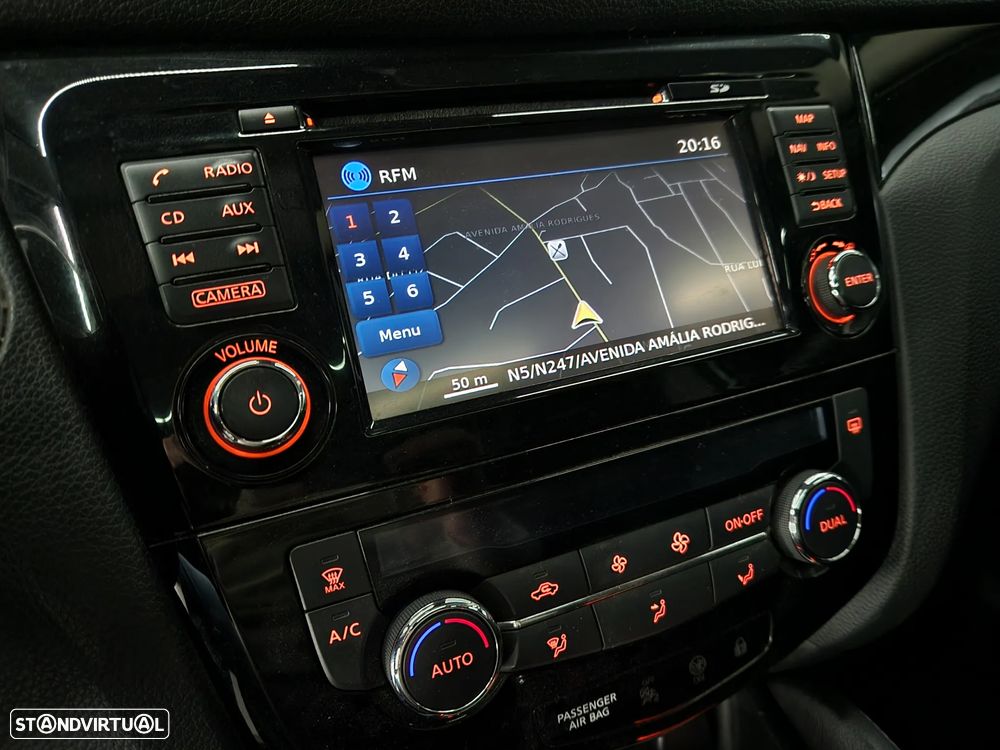 Nissan Qashqai 1.5 dCi N-Connecta 18 - 16