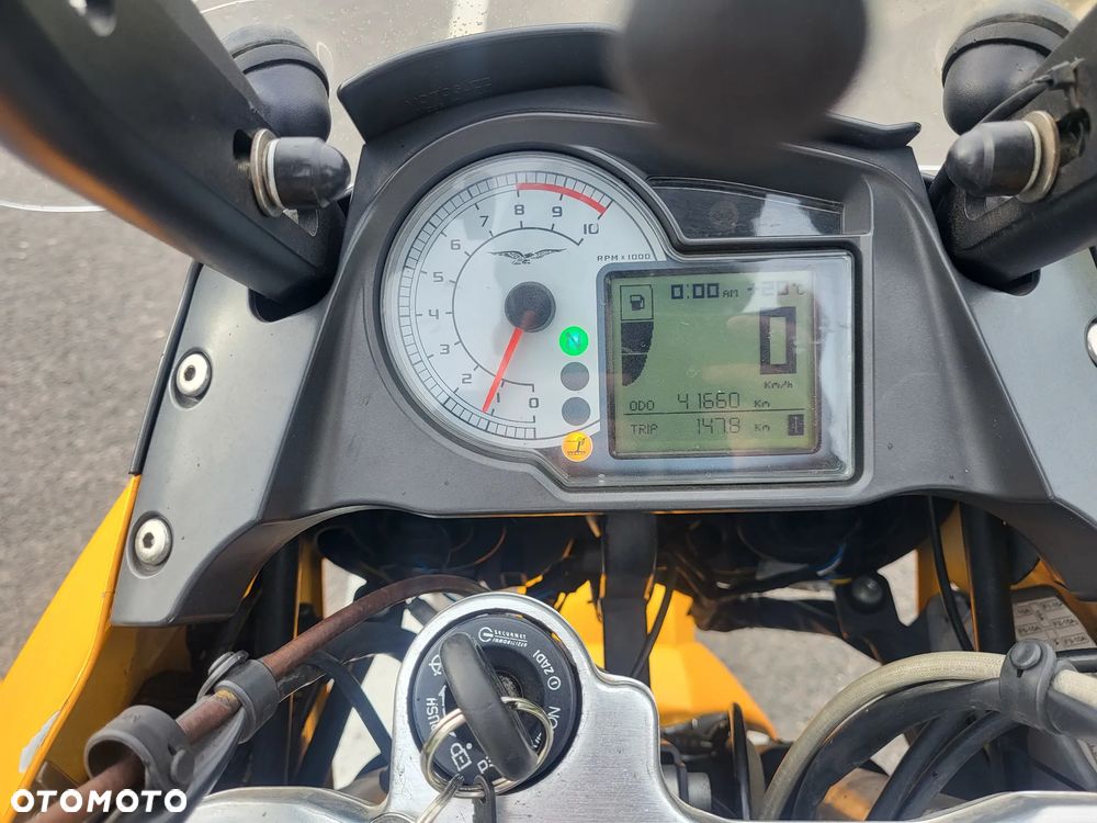 Moto Guzzi Stelvio - 21