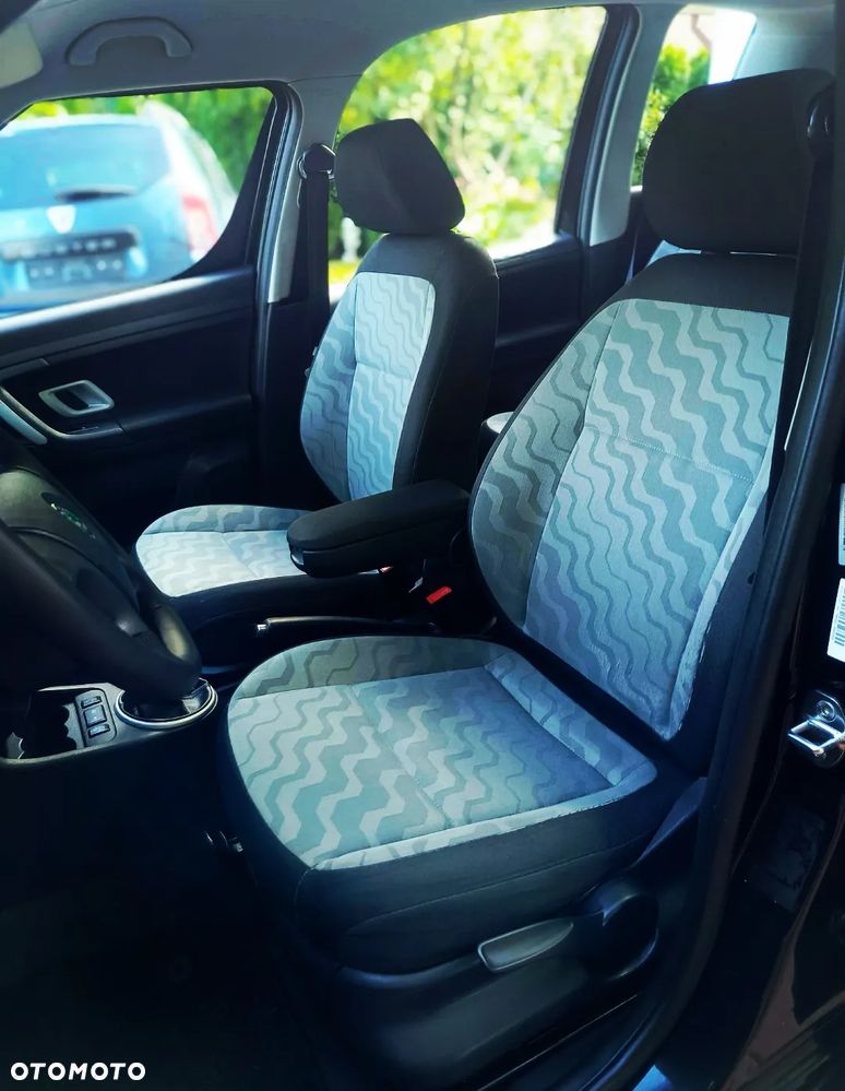 Skoda Roomster 1.6 16V Comfort PLUS EDITION - 21