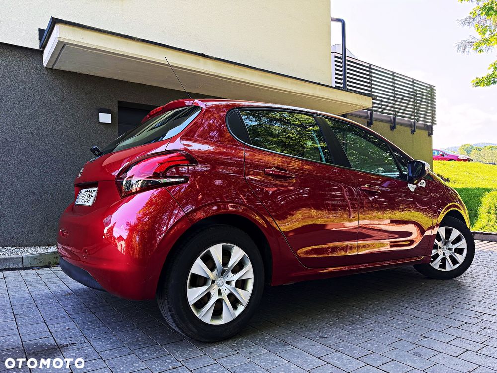 Peugeot 208 PureTech 82 Urban Move - 17