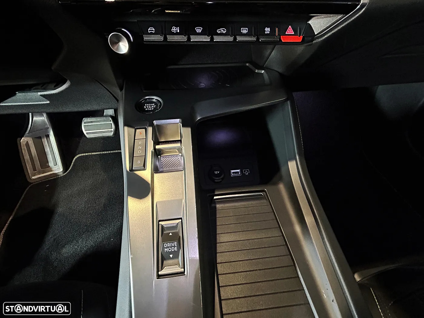 Peugeot 408 1.6 Hybrid GT e-EAT8 - 28