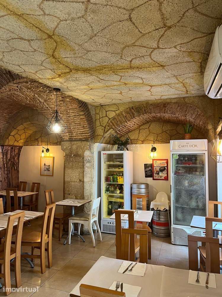 Trespasse – Restaurante em Funcionamento no Largo do Carmo, Lisboa 290 - Grande imagem: 3/9