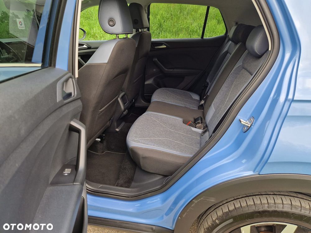Volkswagen T-Cross - 12