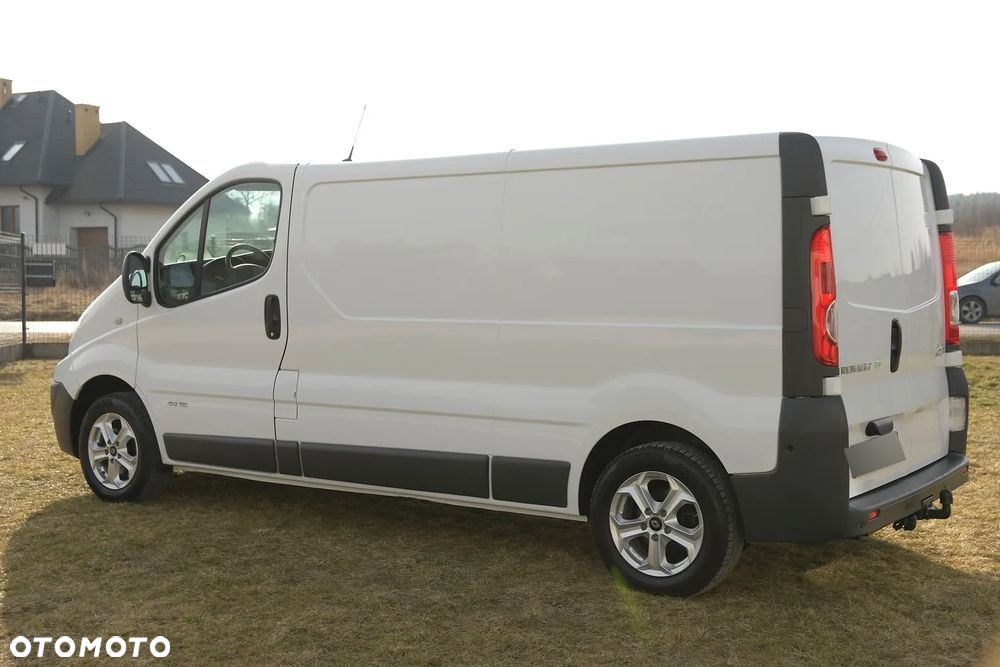Renault TRAFIC 2.0 DCI 115KM * LONG * NAVI * PERFEKCYJNY STAN! - 9