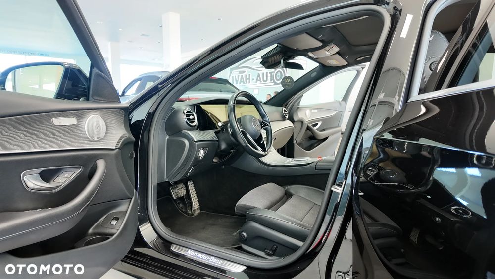 Mercedes-Benz Klasa E - 21