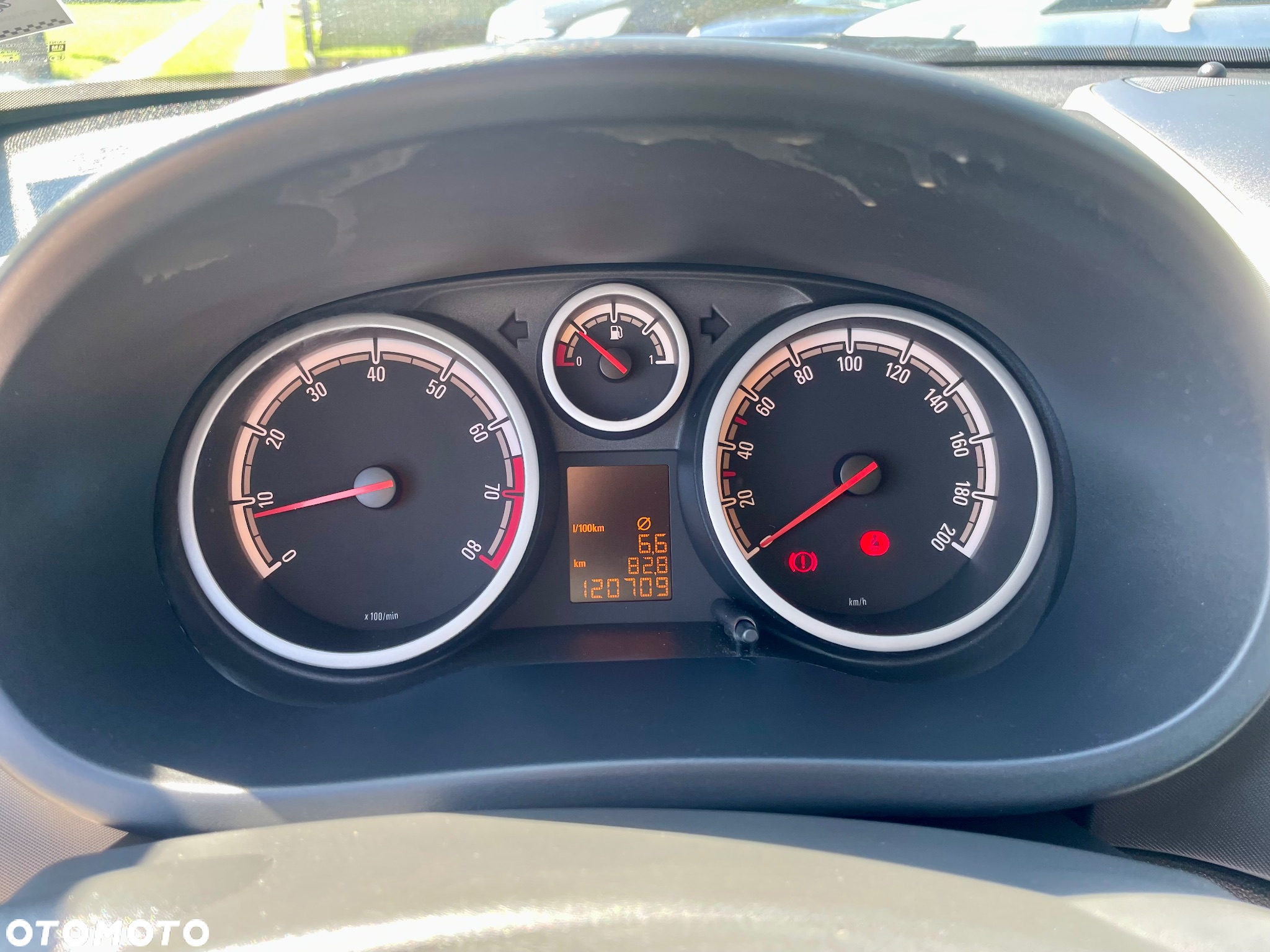 Opel Corsa 1.4 16V Enjoy - 37