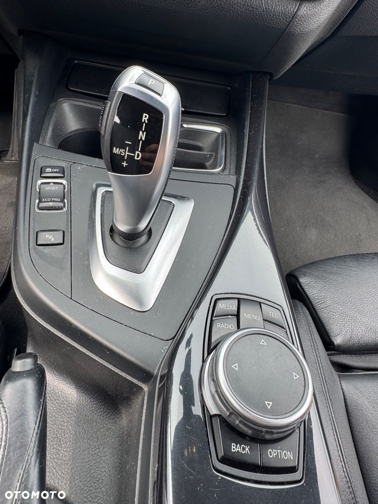 BMW Seria 1 - 13