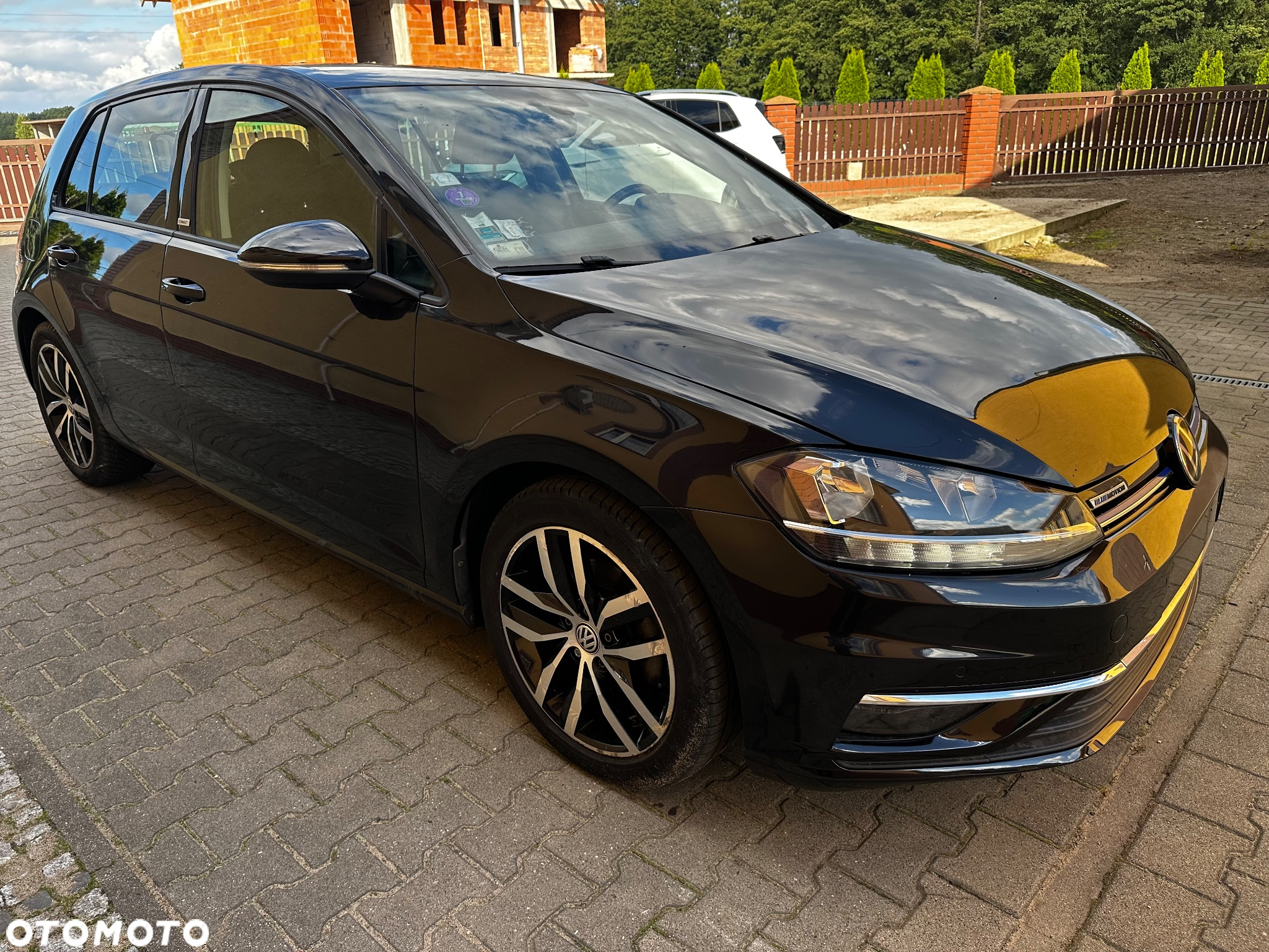 Volkswagen Golf 1.5 TSI BlueMotion ACT DSG Comfortline - 2