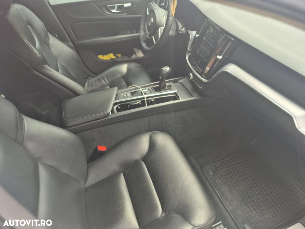 Volvo V60 D3 Base - 10