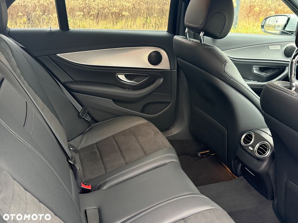 Mercedes-Benz Klasa E - 12