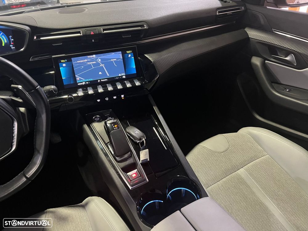 Peugeot 508 1.6 Hybrid Allure Pack e-EAT8 - 26