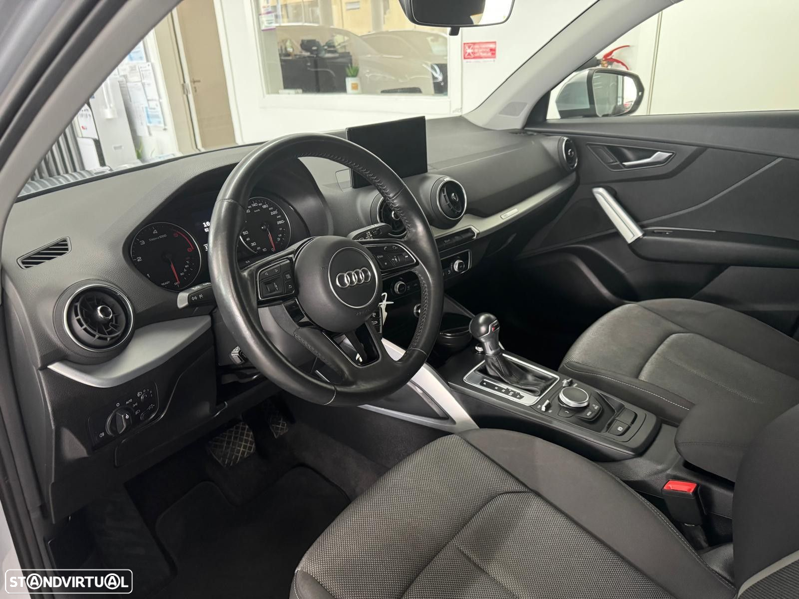 Audi Q2 30 TDI Sport S tronic - 16
