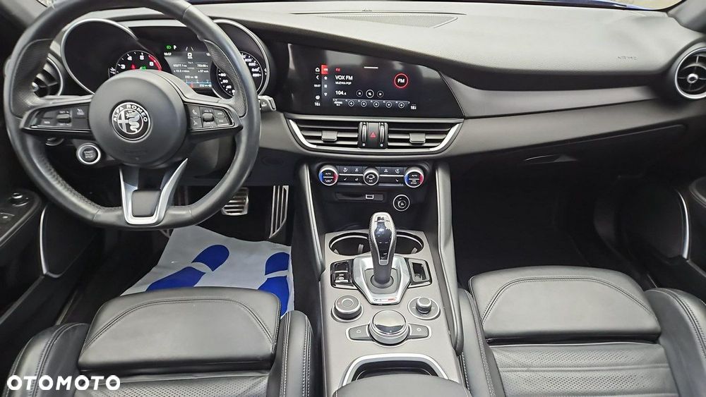 Alfa Romeo Giulia 2.0 Turbo Veloce Q4 - 13