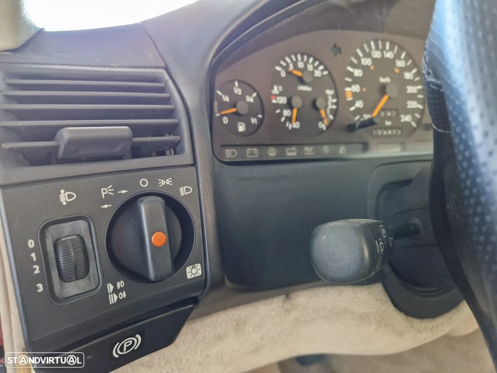 Mercedes-Benz SL 300 - 13