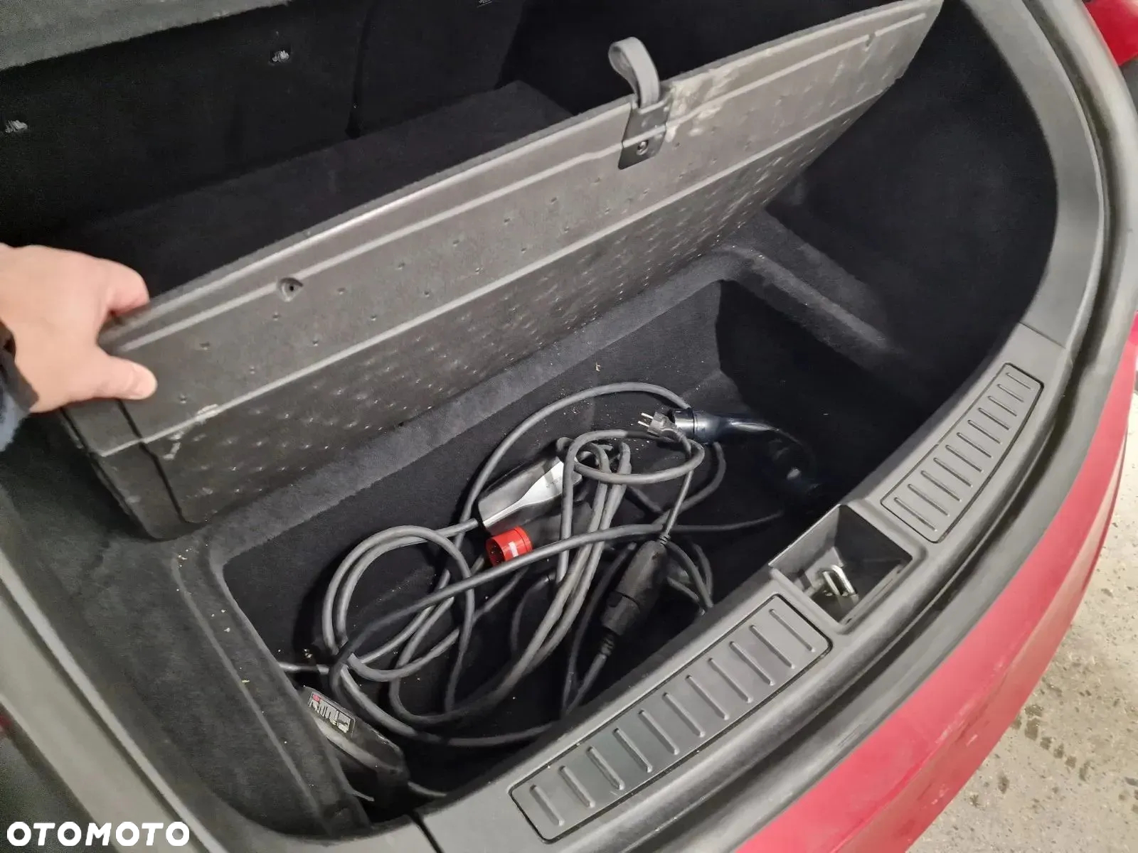 Tesla Model S 85 - 21
