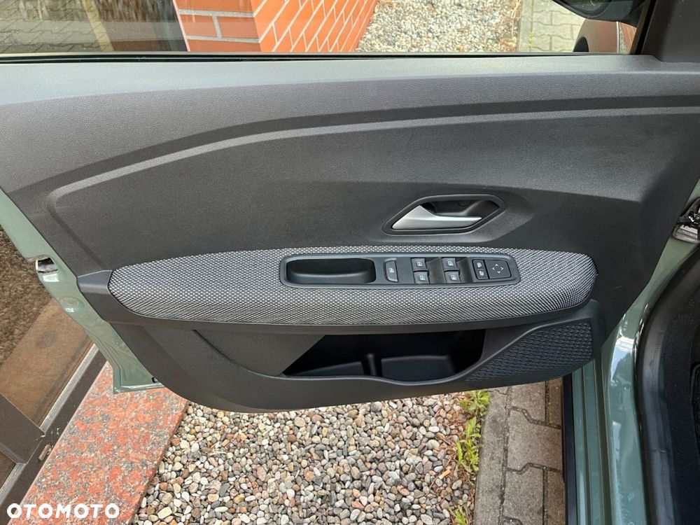 Dacia Sandero Stepway TCe 90 Expression + - 19