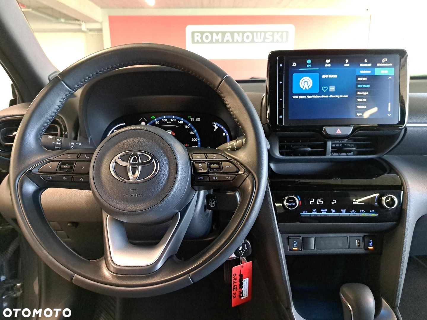 Toyota Yaris Cross - 18