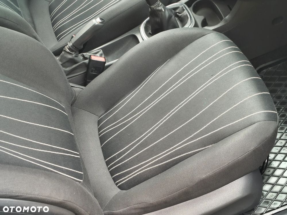 Opel Corsa - 12