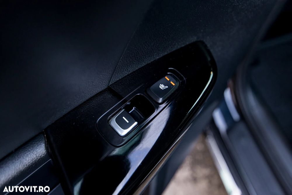 Kia Sportage 1.6 T-GDI 7DCT 4x4 GT Line - 33