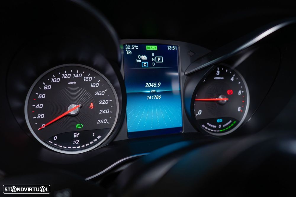 Mercedes-Benz GLC 300 - 33