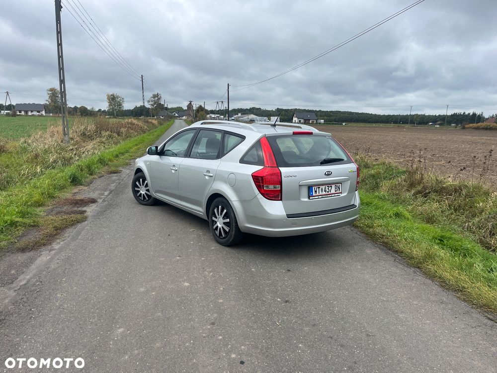 Kia Ceed - 3