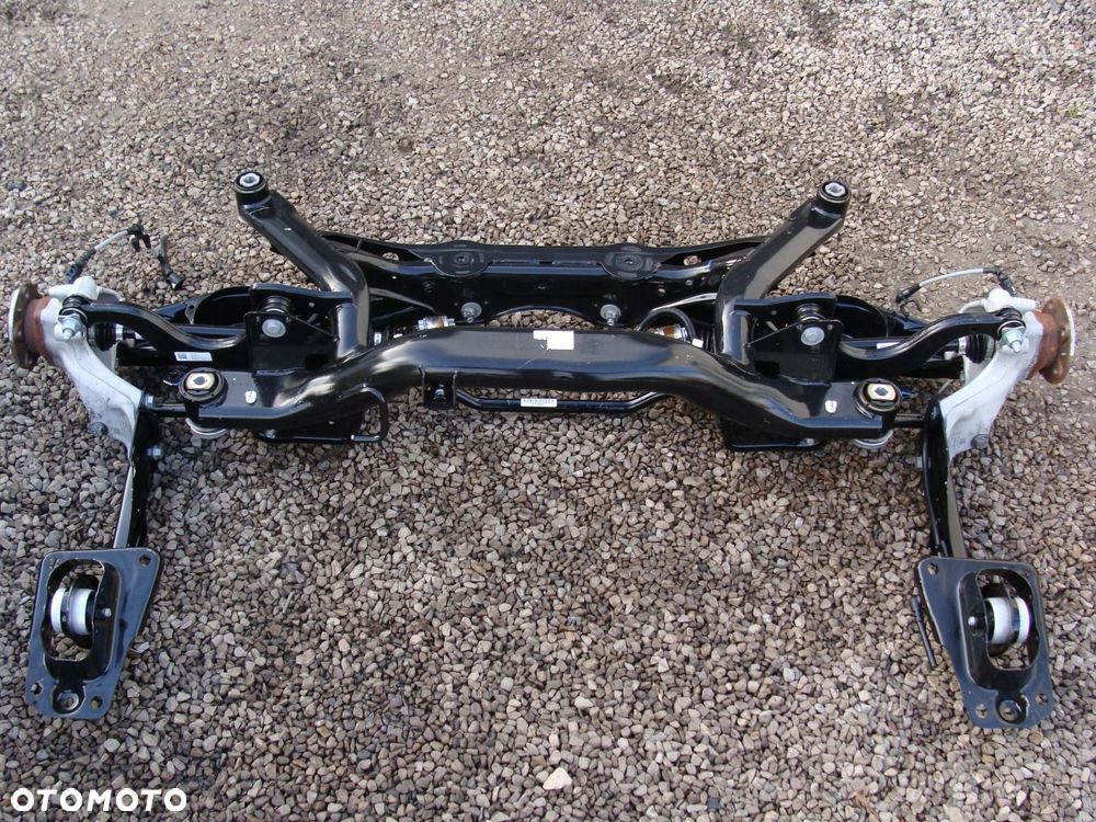 zawieszenie tylne kompletne audi q3 83a 2.0 tdi quattro 2025r - 2