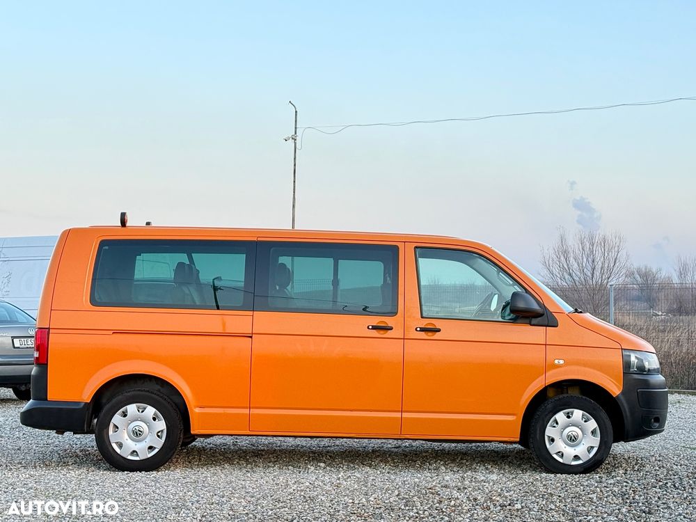 Volkswagen Caravelle - 13