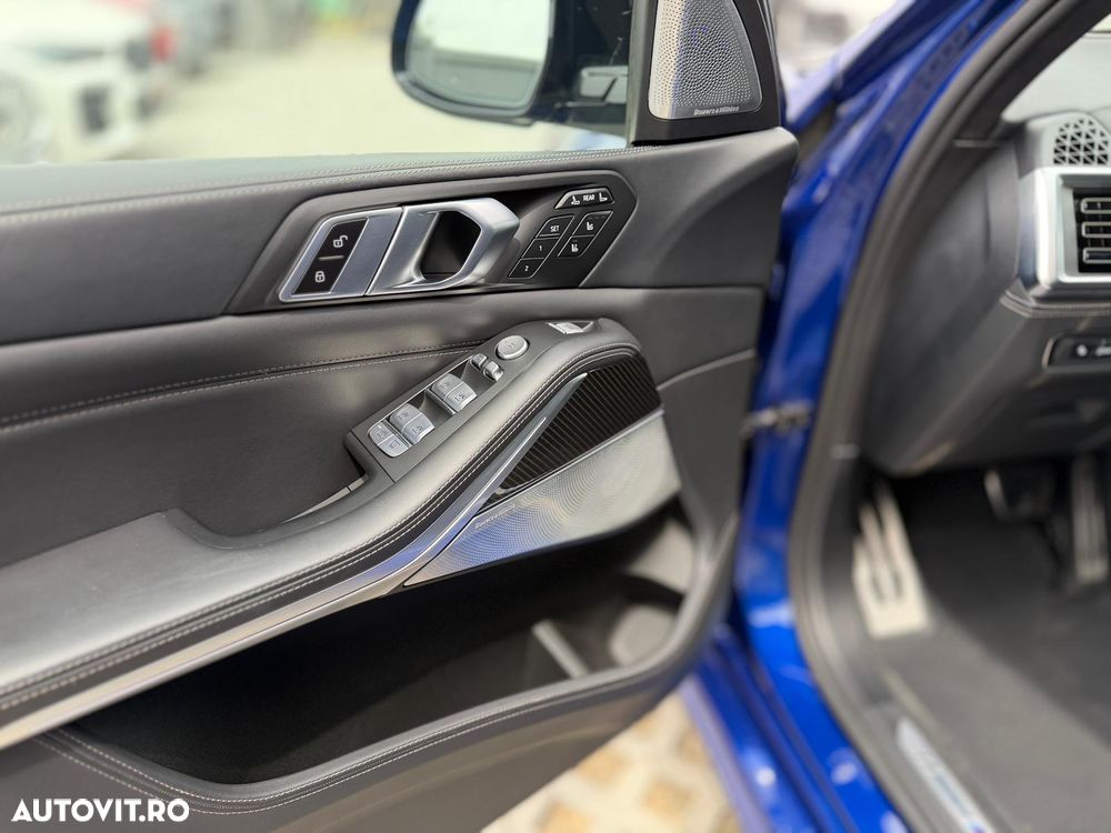 BMW X7 M60i xDrive - 16