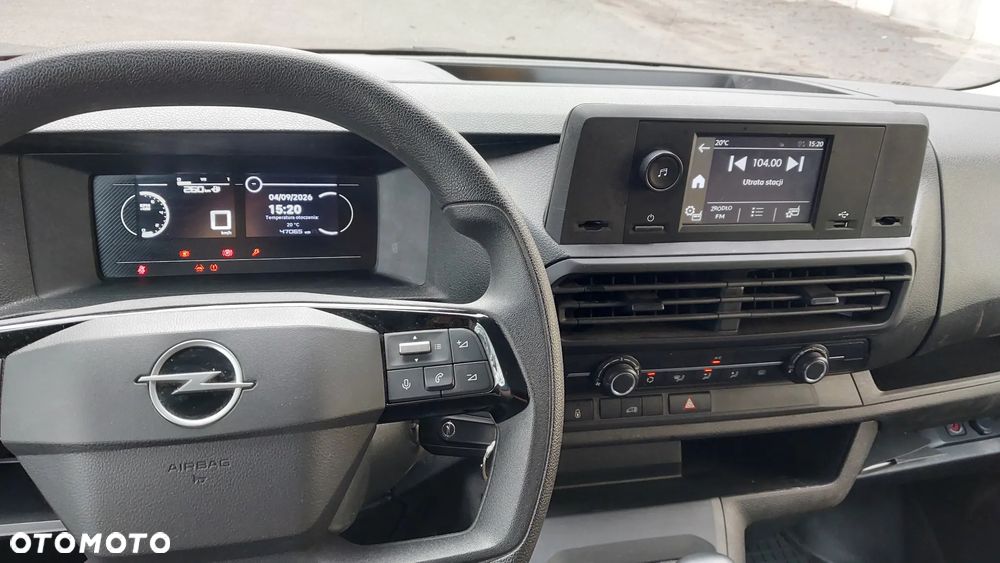 Opel Vivaro - 10
