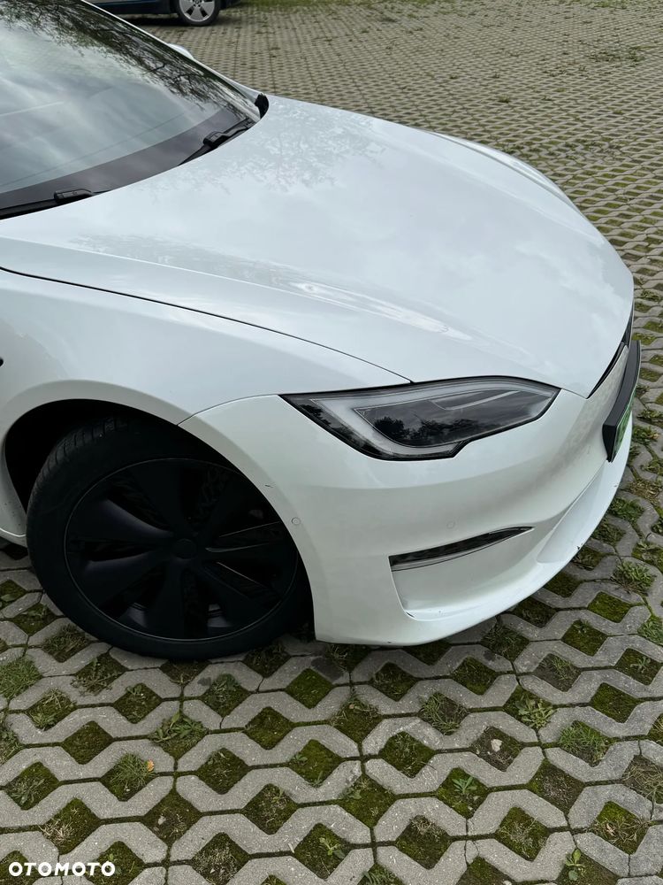 Tesla Model S Plaid - 6