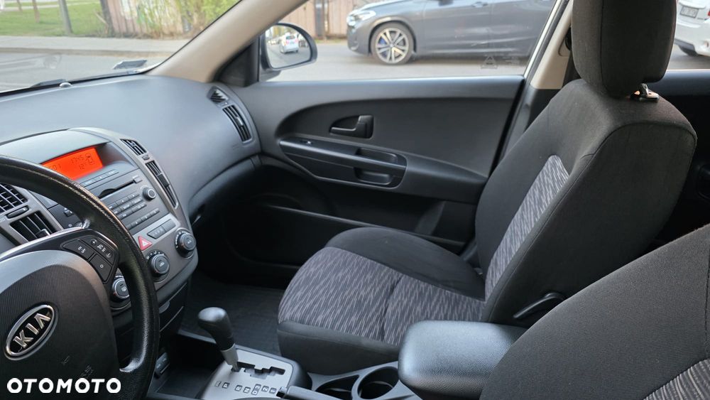 Kia Ceed 1.6 CRDi EX - 8