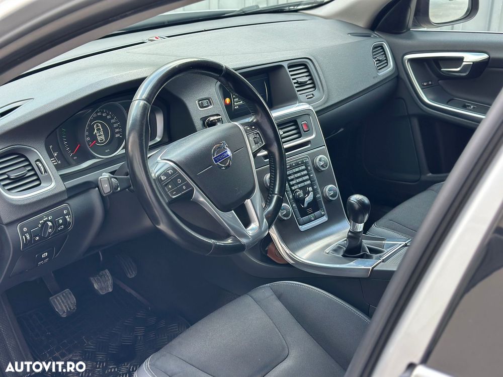 Volvo V60 D3 Momentum - 3