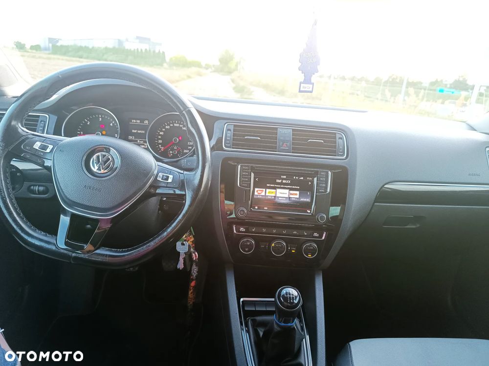 Volkswagen Jetta 2.0 TDI DPF BMT Highline - 9