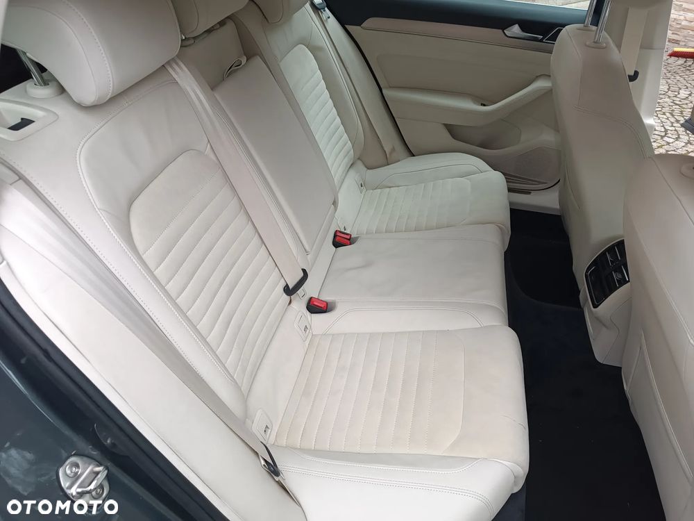 Volkswagen Passat Variant 1.8 TSI BMT Comfortline DSG - 24