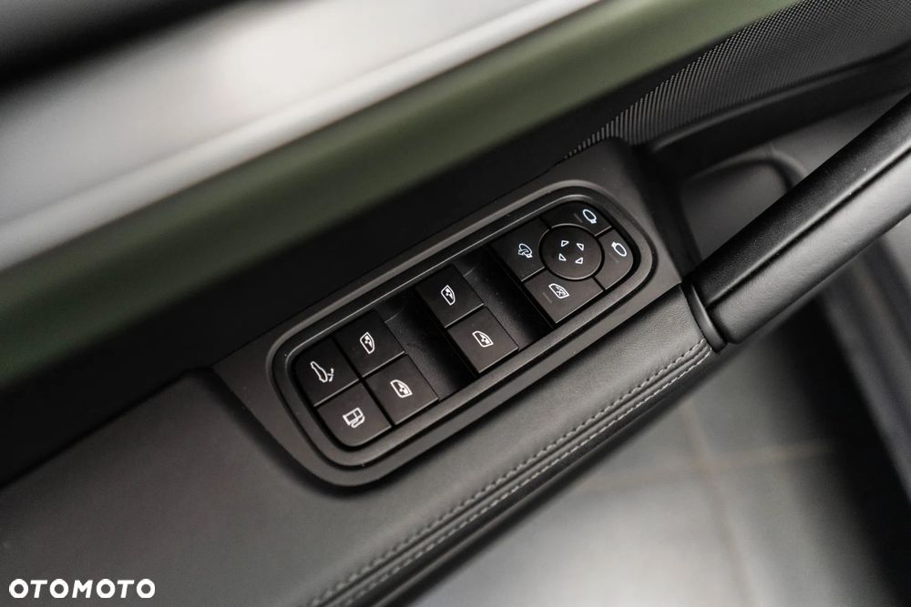 Porsche Cayenne Turbo E-Hybrid PHEV - 24