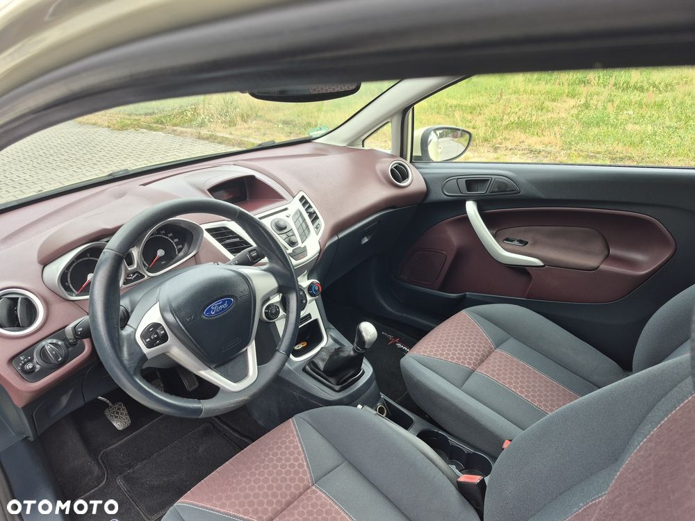 Ford Fiesta - 7
