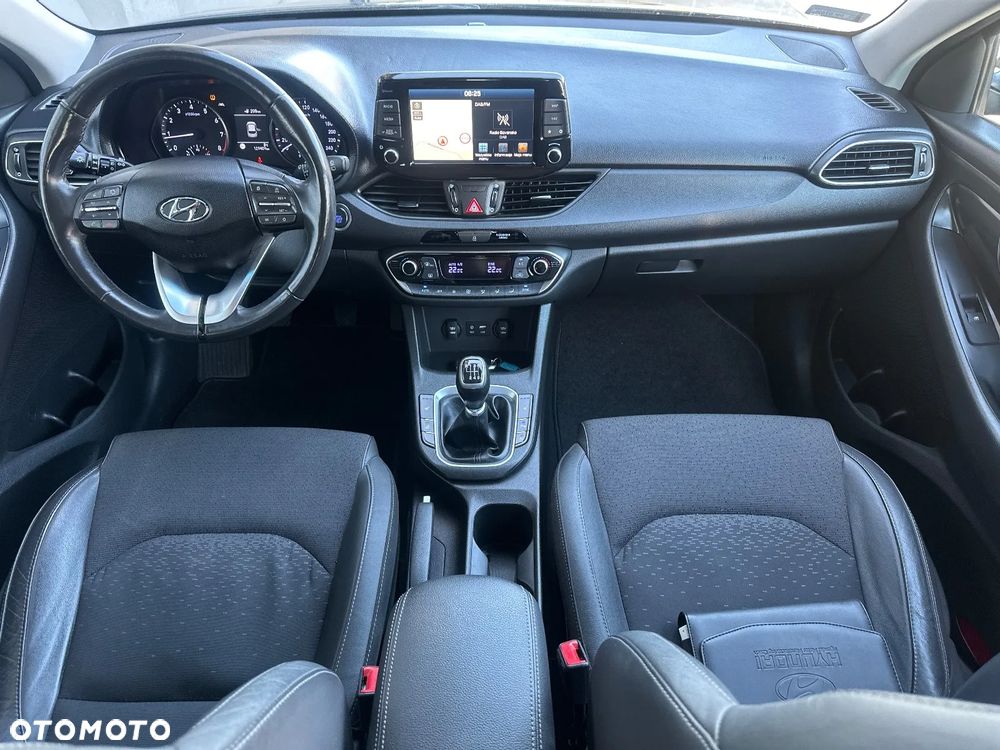 Hyundai i30 - 23